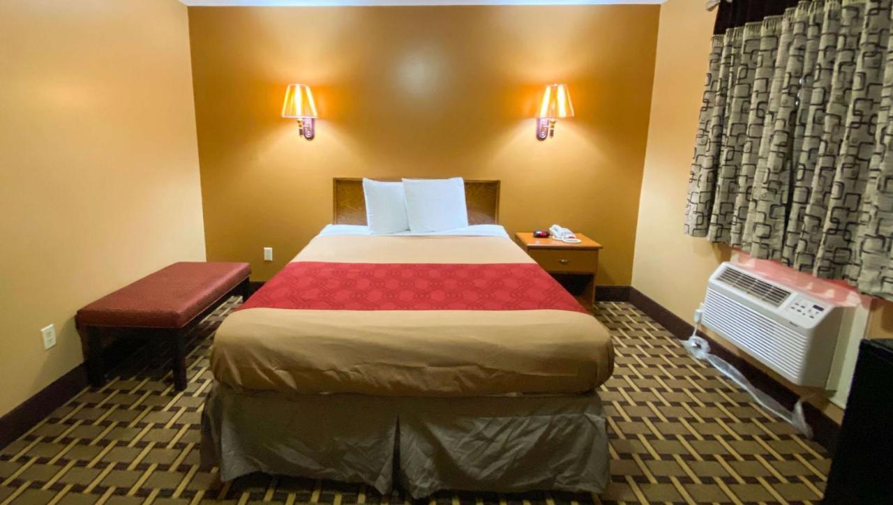 Rama Inn Bells - Jackson West Hwy 412 Екстер'єр фото